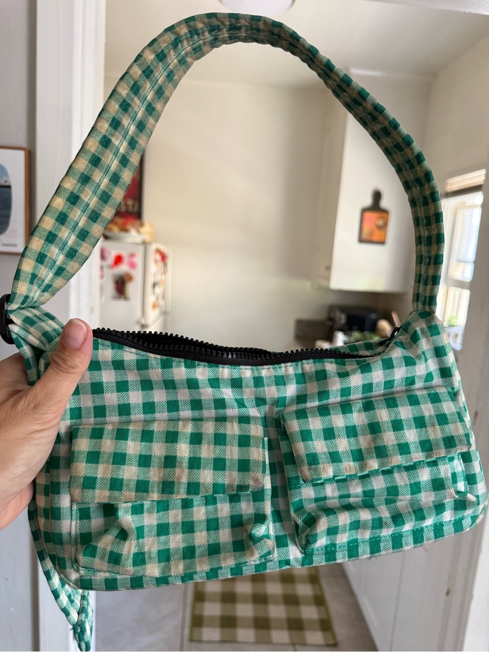 BAGGU cargo shoulder bag green & white gingham - Picture 2 of 9